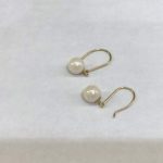 ピアス